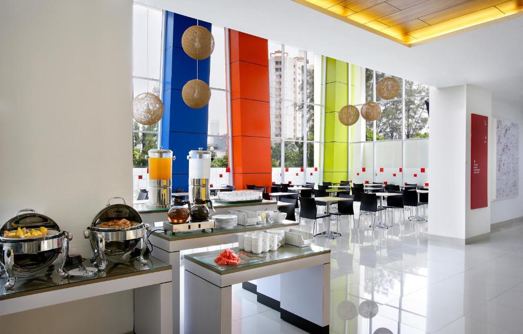 Amaris Hotel Dr. Susilo Grogol Dżakarta Zewnętrze zdjęcie